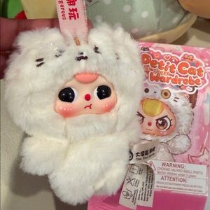 Baby 3 Cat Bag Charm Snowy Meow